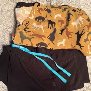 Dog Print Carhartt Scrub Set